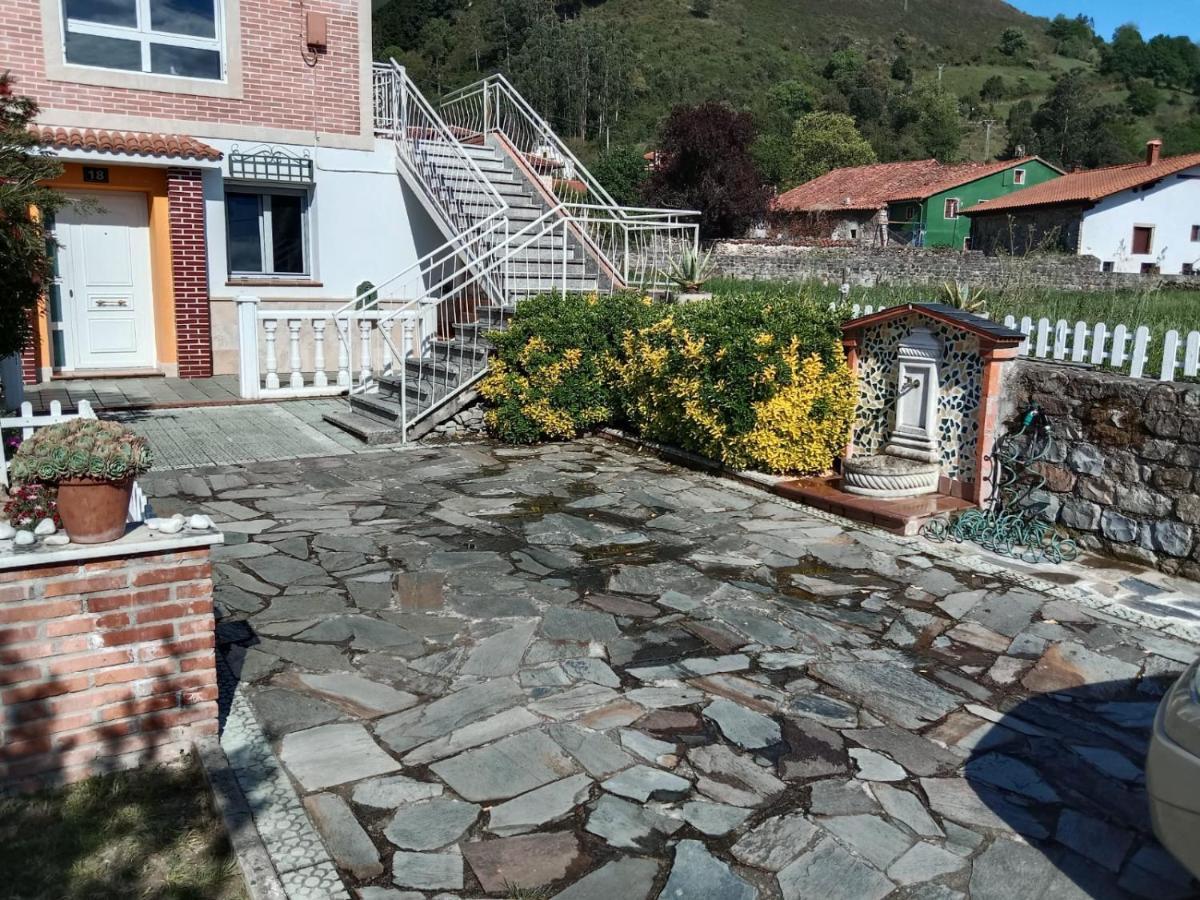 Vivienda Turistica Volvere Santiurde de Toranzo Exterior photo